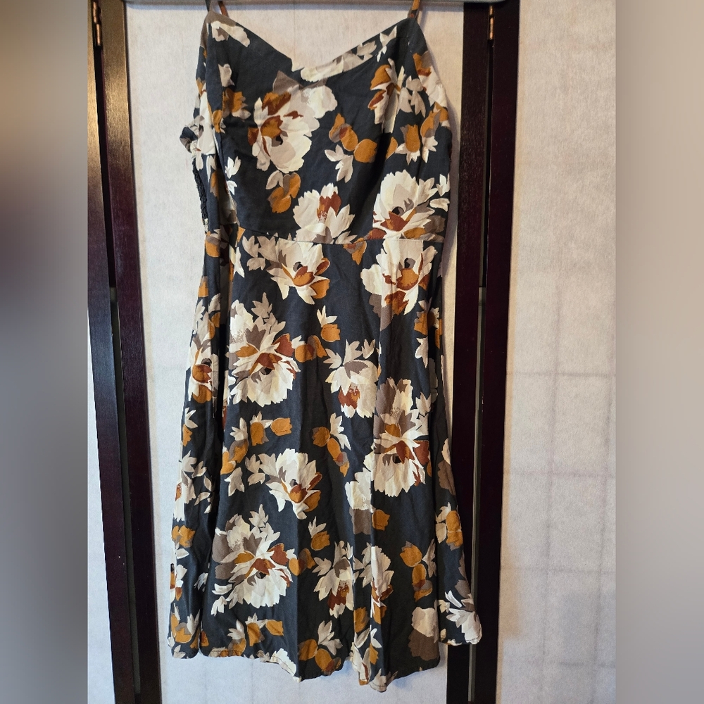 Old Navy Spaghetti Strap Dress in Black and Brown Floral